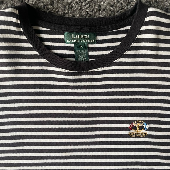 Vintage Women’s Plus Size Black and White Striped T-Shirt - Picture 2 of 2